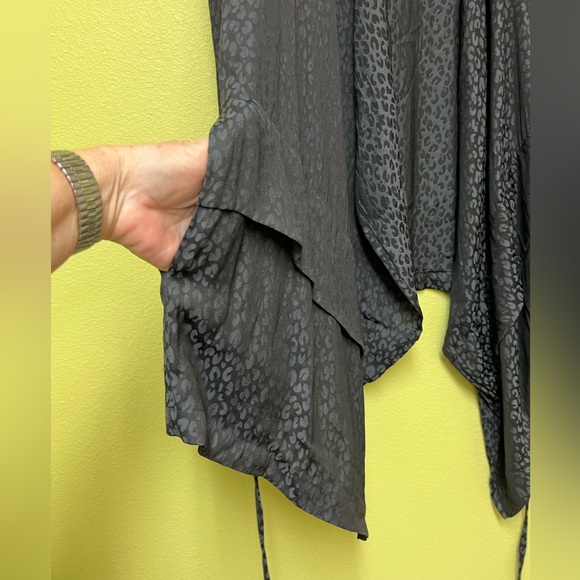 LOGO by Lori Goldstein Gray Sweater - Picture 2 of 14